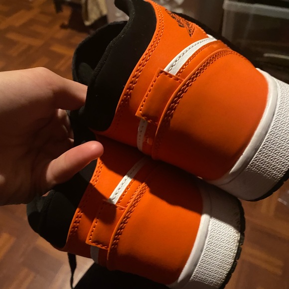 Air Jordan’s 1 Mid “Shattered Blackbord” - Picture 5 of 5